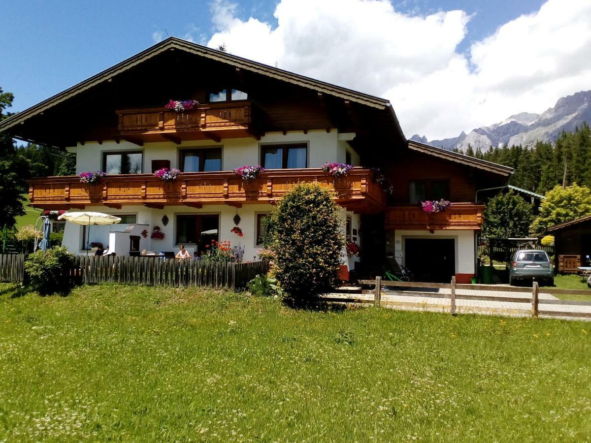 Appartamento Haus Ferienglueck Ramsau am Dachstein Esterno foto
